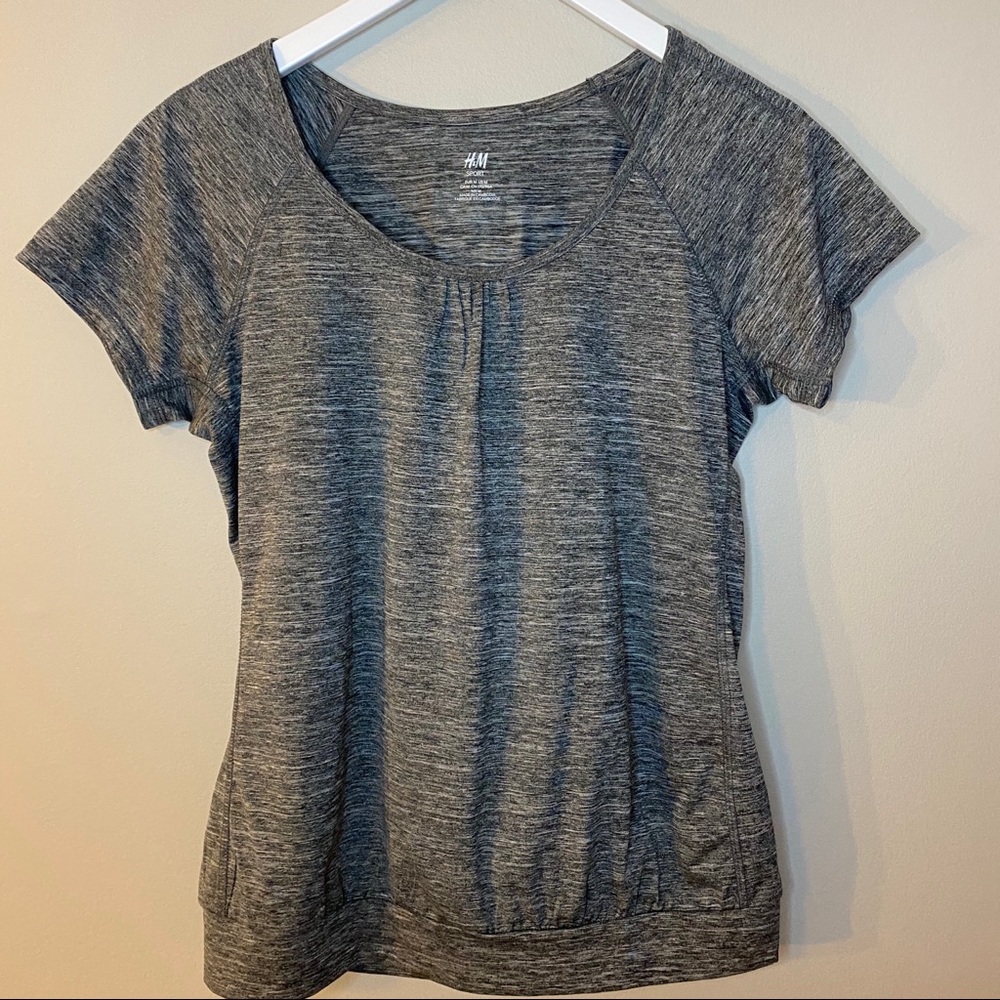 H&M GRAY SPORT TEE